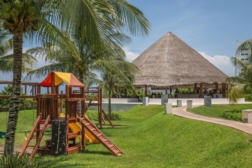 Reef Beachfront 3Bdr Apartment By Casa Paraiso Cancun Ngoại thất bức ảnh